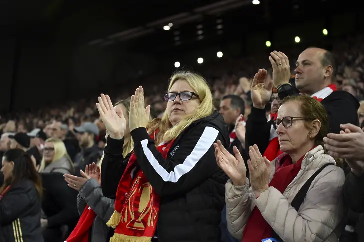 Семейството на Роналдо благодари на феновете на Ливърпул за милия жест