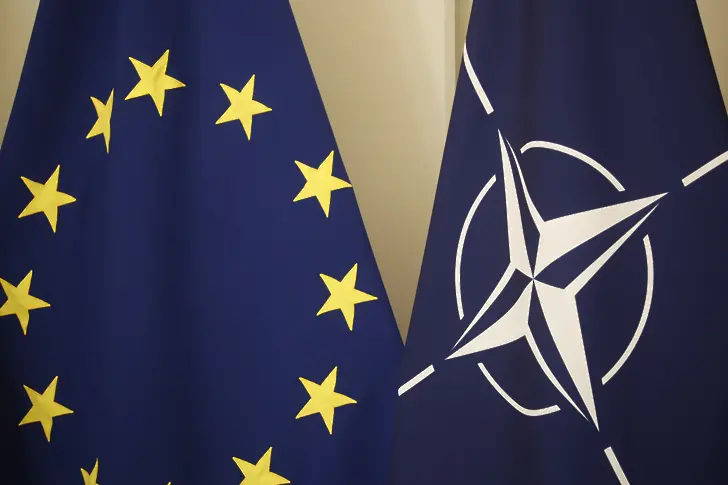 Швеция и Финландия подават заедно молби за членство в НАТО следващия месец
