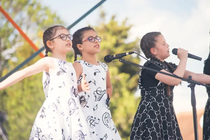 Мездра е домакин на Първия международен детски фестивал в рамките на празниците 