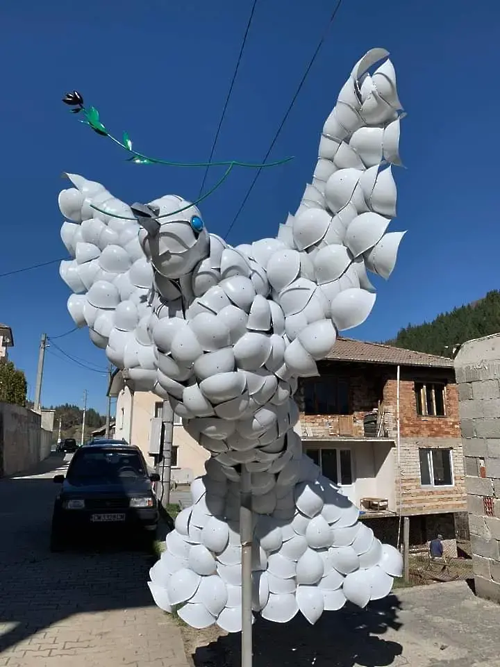С курбан откриват монумента „Гълъб на мира“ в Забърдо