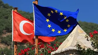 ЕП: Турция унищожи шансовете си за влизане в ЕС със затварянето на Осман Кавала