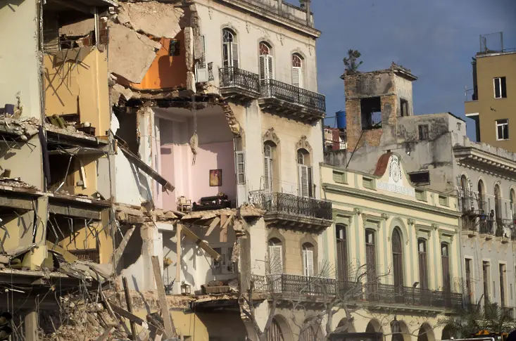 Най-малко 25 са жертвите от взрива на хотел в Куба