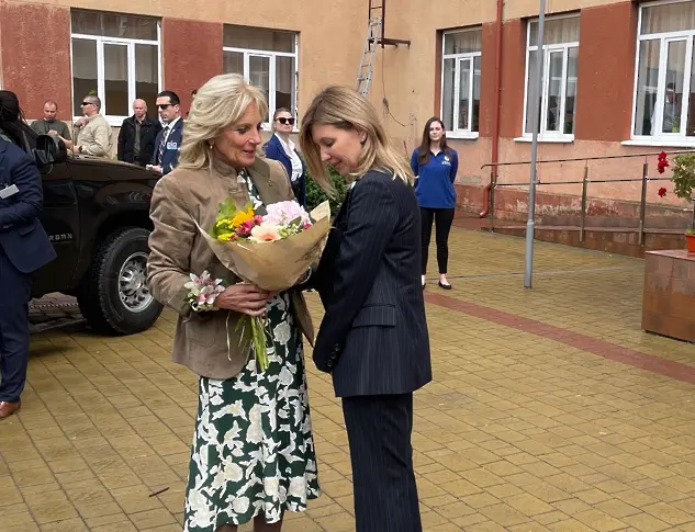 Първата дама на САЩ пристигна в Украйна на необявено посещение (видео)