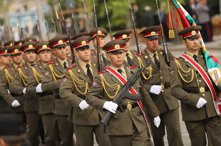 Почит и признателност пред паметта на загиналите за свободата и независимостта на България бе отдадена пред Паметника на незнайния воин