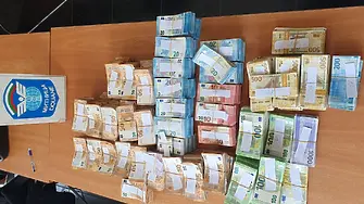 Рекордна контрабанда на валута спряха на МП „Капитан Андреево“ (видео)