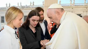 Папата покани на аудиенция съпруги на бойци от полк „Азов“
