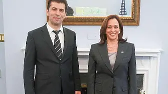 Кирил Петков се срещна с вицепрезидента на САЩ Камала Харис