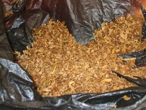 Полицията откри близо 42 кг незаконен тютюн в автомобила на жена