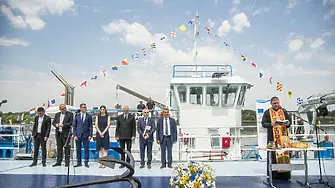 Най-новият кораб на ИАППД официално получи името „Искър“