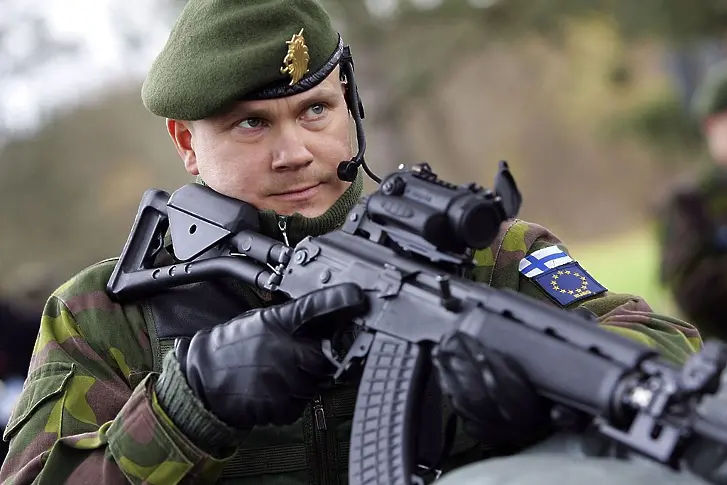 Какво е НАТО и как могат да се присъединят Финландия и Швеция?