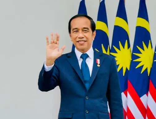 Скокът на цената на олиото срина рейтинга на президента на Индонезия