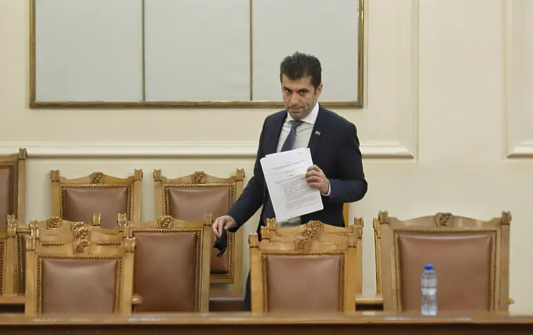 Депутатите изслушват Кирил Петков