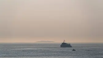 Украинските сили заявиха, че са повредили руски военен кораб в Черно море