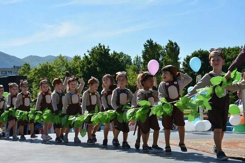 Децата на Враца в следващите дни ще спортуват, празнуват и рисуват