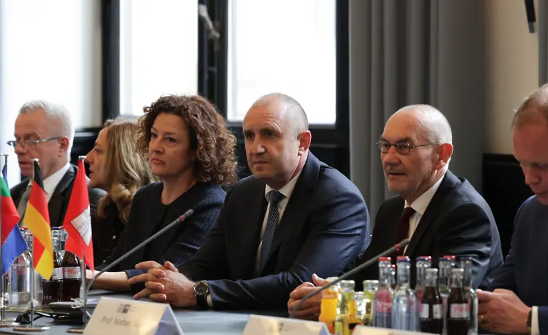 Радев: България и Хамбург ще разширят партньорството в сферата на алтернативните енергийни източници и високите технологии