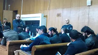 Ислямското дело срещу 14 обвиняеми започва отначало в Пазарджишкия окръжен съд