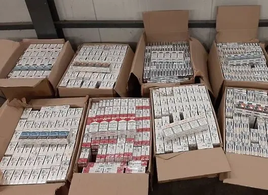 Над 10 хиляди кутии с цигари задържани тази година на варненското летище