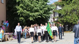 Шествие и тържествено издигане на знамената на РБългария и на Котел в чест на 24 май