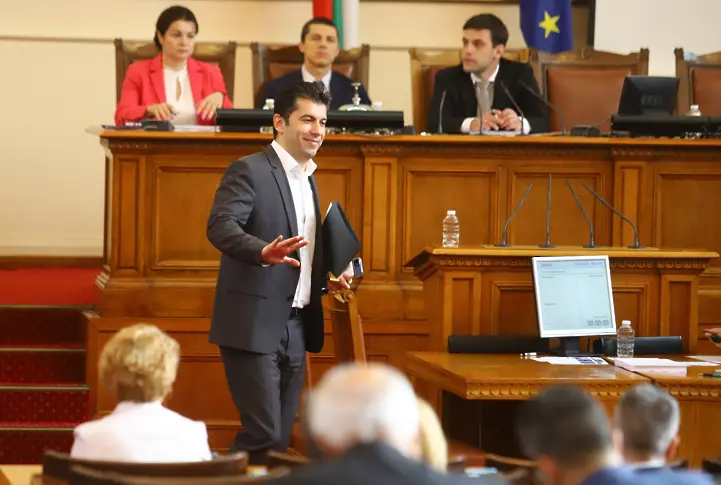 Брожения в парламента заради български вариант на закона „Магнитски“ (обзор)