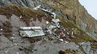Най-малко 14 загинали в самолетната катастрофа в Непал