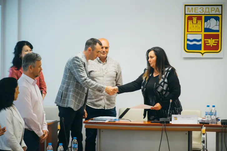 Общинският съвет Мездра прие Декларация за членството на Република Северна Македония в Европейския съюз