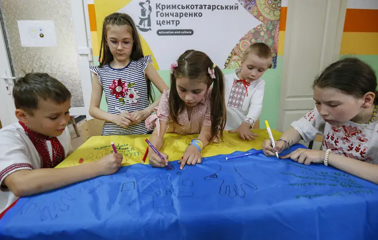 Русия дава гражданство на украински деца от Донбас