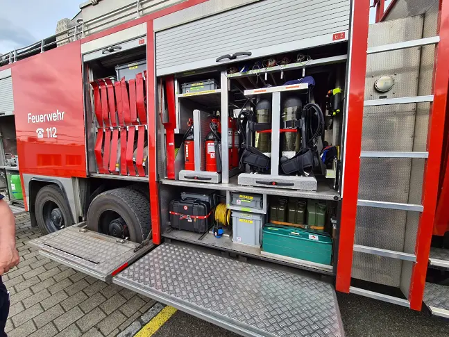 Община Сърница получи модерен противопожарен автомобил от Швейцария