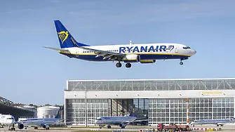 Ryanair въведе задължителен образователен тест за качване на борда