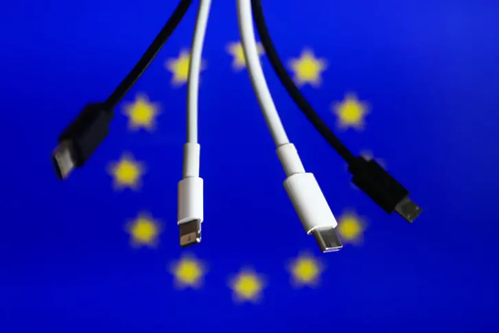 ЕС реши: Зарядните с USB-C стават задължителни за всички мобилни телефони