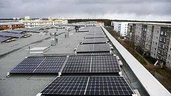 Офис сграда със „слънчева обвивка“ спестява 77 тона CO2 годишно