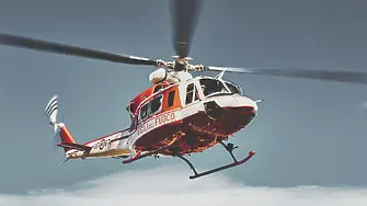 Издирват изчезнал хеликоптер със седем души в Италия