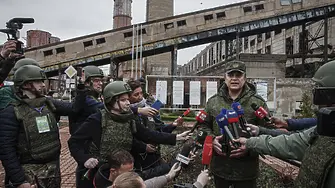 От непризнатата „ЛНР“ твърдят, че украинските военни от завод „Азот“ са започнали да се предават