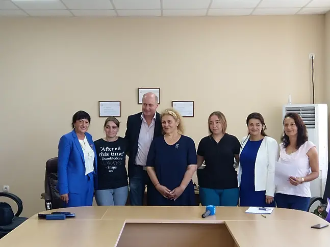 Студенти по здравни грижи, приети в РУ „Ангел Кънчев“, ще бъдат подпомагани със стипендия