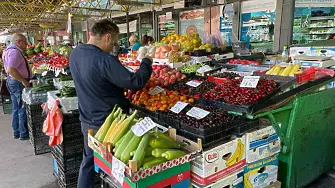 Цените на софийските пазари: 2 лева за килограм диня, 6 - за пъпеш