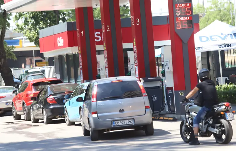 Митев: Българската държава не трябва да се меси пряко на свободния пазар на горива