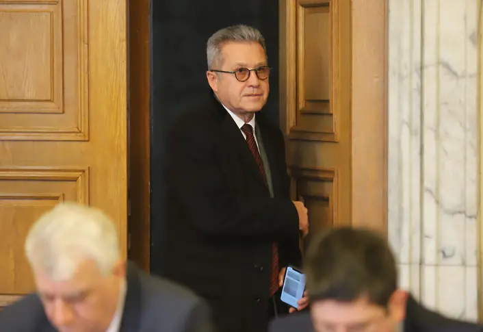 Цонев: Кабинетът „Петков“ е нагъл и некомпетентен
