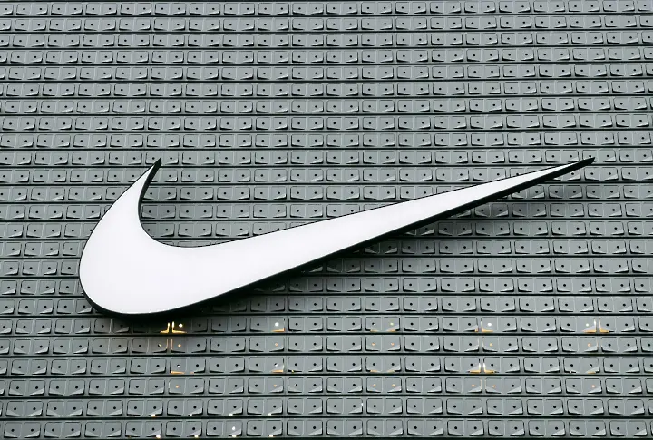 Nike напуска Русия