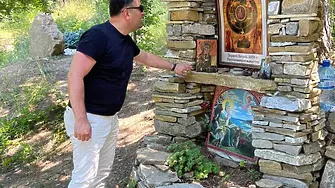 Грузинският княз Арчил Чиковани изкачи Пътеката на вярата в Свети Влас