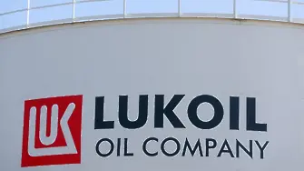 Добрев: Защо Василев осигурява евтин петрол на „Лукойл“, да каже ДАНС