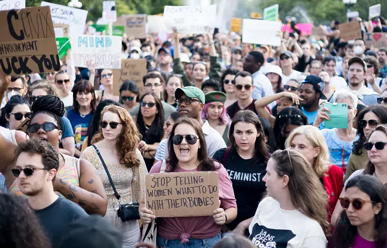 Хиляди протестираха в Ню Йорк в защита на правото на аборт