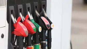 Окончателно: От 1 юли влиза в сила 25 ст. отстъпка за литър заредено гориво