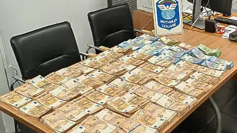 315 610 евро във въздуховода на камион засякоха на „Капитан Андреево“