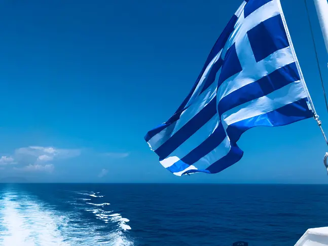 Седем български моряци са спасени в Гърция след инцидент с товарен кораб