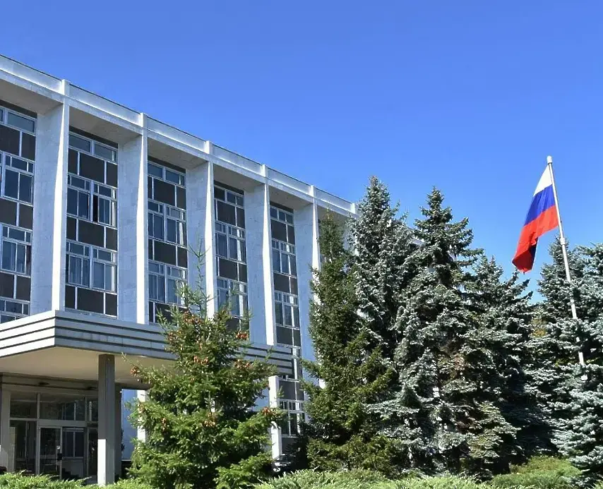 Блокирало ли е министерството на финансите парите на Руското посолство?