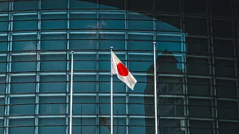 Мнозинство в японския парламент за премахване на „мирния член” на конституцията