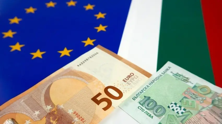 Финансист пред Дарик: Все още има някаква възможност да приемем еврото през януари 2024