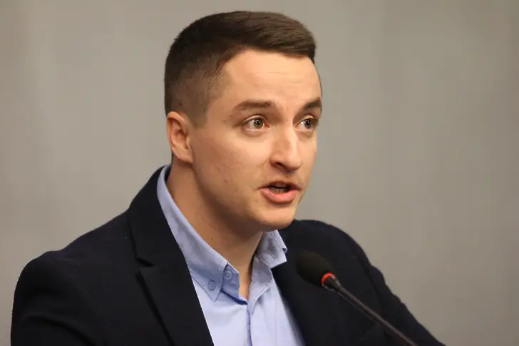 Явор Божанков: Необходими са усилия на всички депутати за правителство без ГЕРБ и ДПС