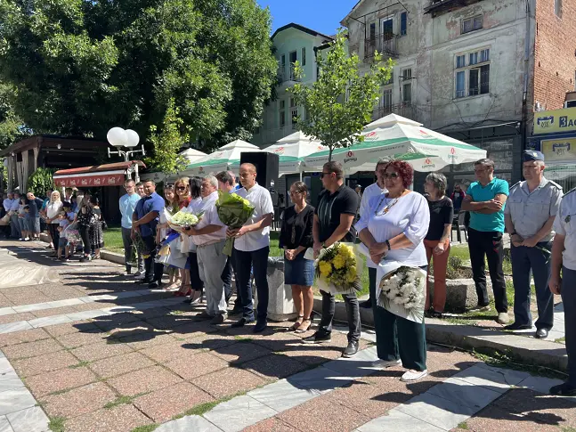 185 годишнината от рождението на Апостола на свободата бе тържествено отбелязана в Кюстендил
