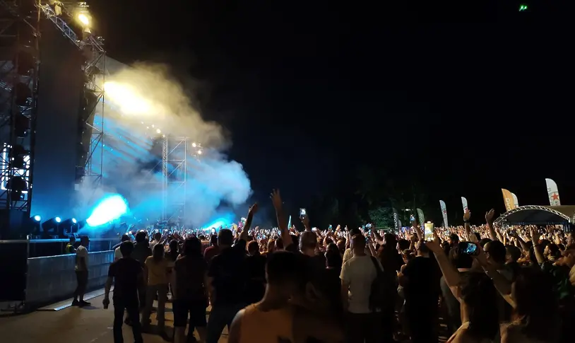 Хванаха 15 души с наркотици на концерта на Armin Van Buuren