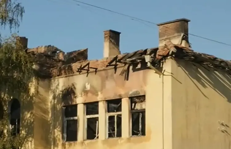 Повдигнаха обвинение на 39-годишната жена, подпалила училището в с. Васил Левски